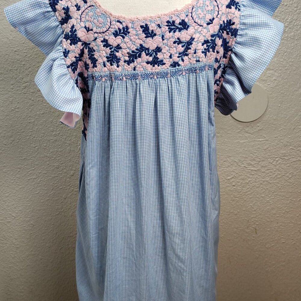 Hand Embroidery Blouse - Picture 2 of 4